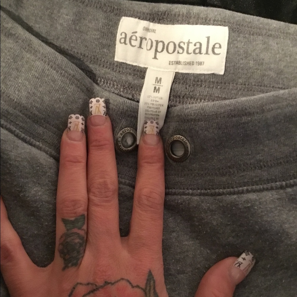 Sweatpants Capri - Picture 2 of 2